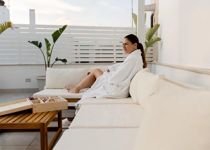 Aurluna Luxury 3* Bari
