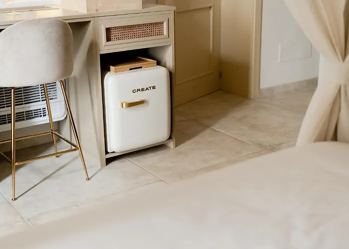 Aurluna Luxury Oda ve Kahvaltı 4*